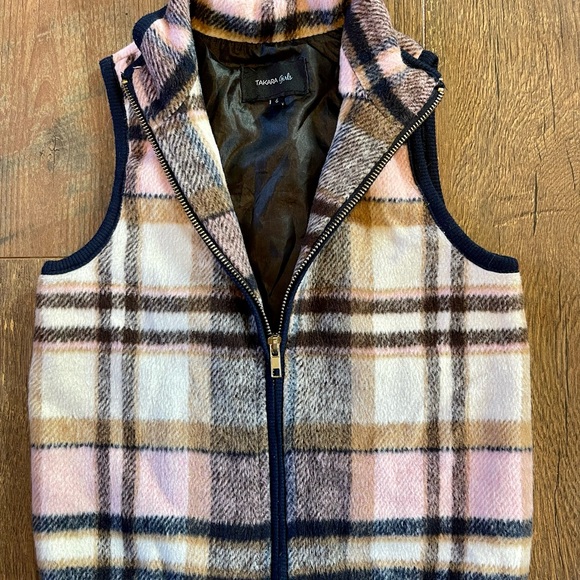 Vest - Picture 6 of 6